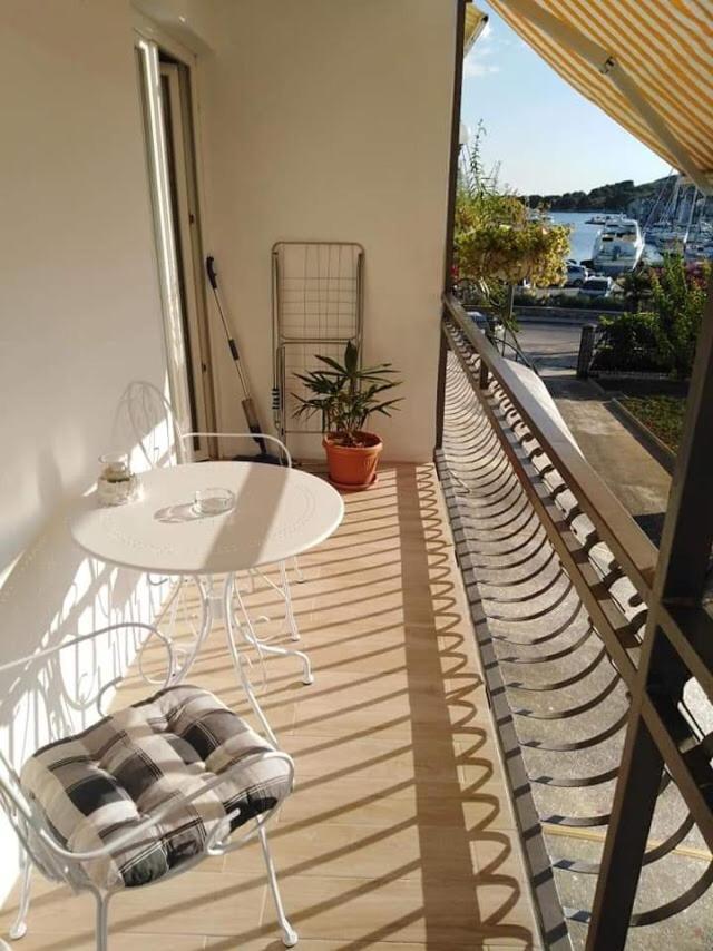 Sunny Day Apartments Tribalj Eksteriør bilde